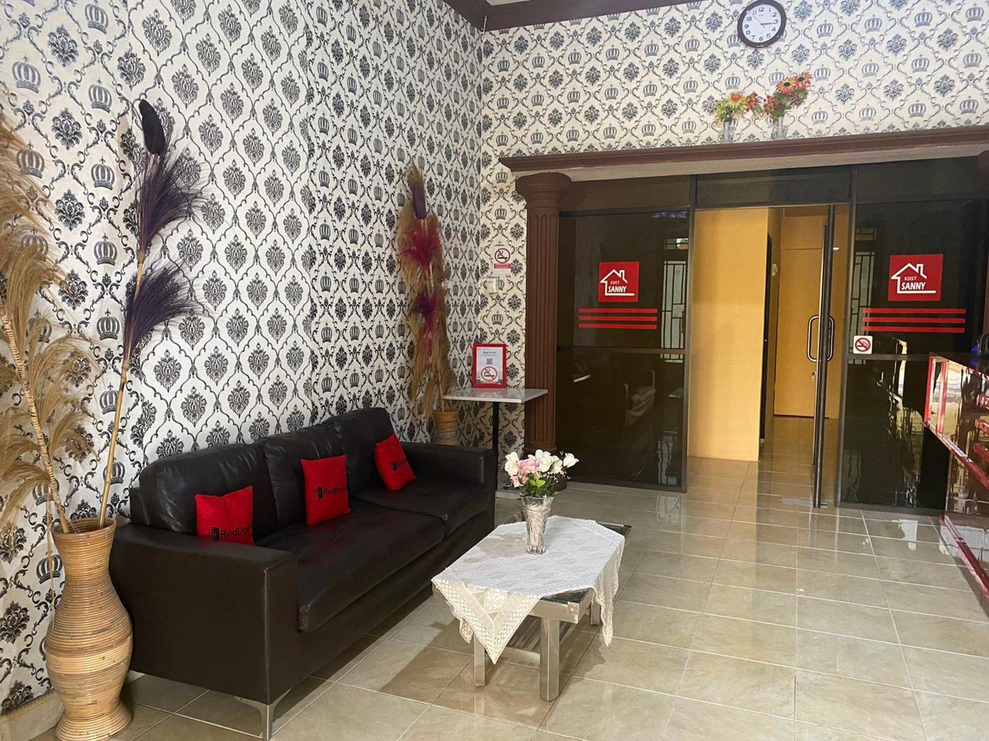 Reddoorz @ Jalan Padat Karya Prabumulih Perabumulih Exterior photo
